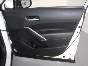 Toyota Corolla Cross 1.8 XS - Image 15