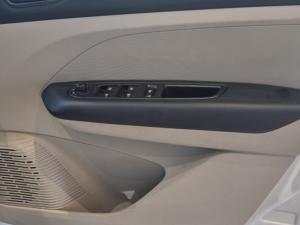 Renault Triber 1.0 Prestige / Intens AMT - Image 16