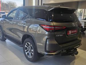 Toyota Fortuner 2.4GD-6 4X4 automatic - Image 15