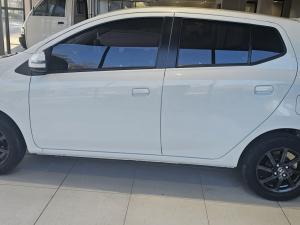 Toyota Agya 1.0 - Image 17