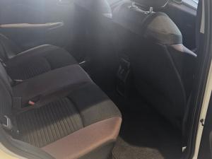 Toyota Starlet Cross 1.5Xs automatic - Image 13