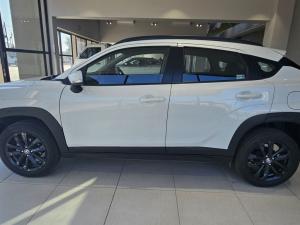 Toyota Starlet Cross 1.5Xs automatic - Image 16