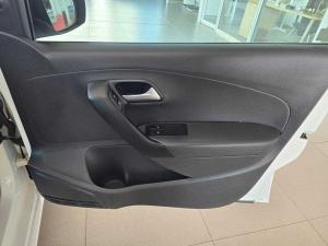 Volkswagen Polo Vivo 1.4 Trendline - Image 14