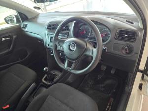 Volkswagen Polo Vivo 1.4 Trendline - Image 8