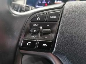 Hyundai Tucson 2.0 Crdi Elite automatic - Image 15
