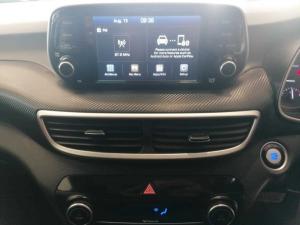 Hyundai Tucson 2.0 Crdi Elite automatic - Image 17