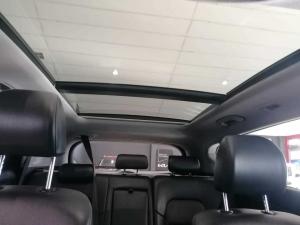 Hyundai Tucson 2.0 Crdi Elite automatic - Image 20