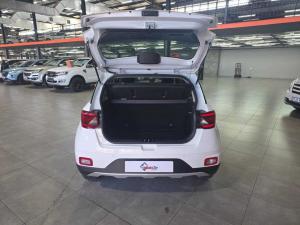 Hyundai Venue 1.2 Motion - Image 9