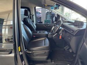 Hyundai Staria 2.2D Executive automatic - Image 11