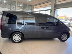 Hyundai Staria 2.2D Executive automatic - Image 6