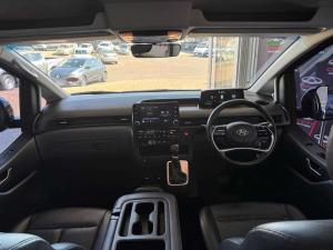 Hyundai Staria 2.2D Executive automatic - Image 7