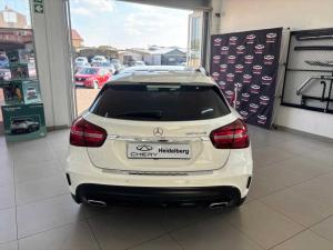 Mercedes-Benz GLA 200 automatic - Image 4