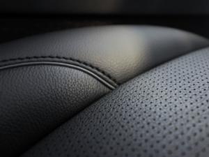 Land Rover Discovery Sport D200 R-Dynamic SE - Image 23