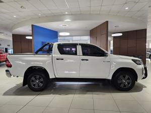 Toyota Hilux 2.4GD-6 double cab Raider auto - Image 3