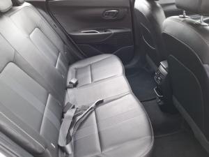 Hyundai i20 1.0T Fluid manual - Image 10