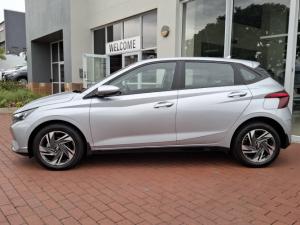 Hyundai i20 1.0T Fluid manual - Image 2