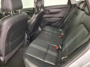 Hyundai i20 1.0T Fluid manual - Image 3