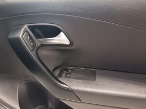 Volkswagen Polo Vivo hatch 1.4 Trendline - Image 15