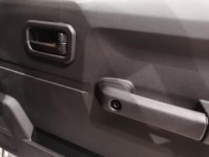 Suzuki Jimny 1.5 GL AllGrip 5-door manual - Image 15