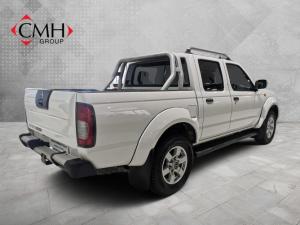 Nissan NP300 Hardbody 2.5TDi double cab Hi-rider - Image 6