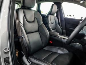 Volvo XC60 T8 Recharge AWD R-Design - Image 12