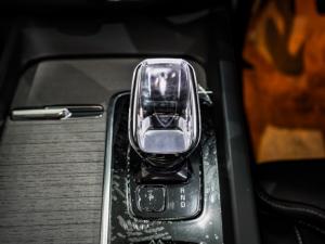 Volvo XC60 T8 Recharge AWD R-Design - Image 15