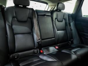 Volvo XC60 T8 Recharge AWD R-Design - Image 20