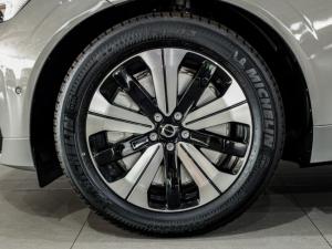 Volvo XC60 T8 Recharge AWD R-Design - Image 4