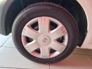 Nissan NP200 1.6i safety pack (aircon) - Image 10