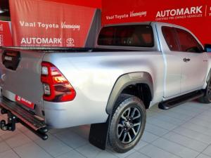 Toyota Hilux 2.8GD-6 Xtra cab 4x4 Legend auto - Image 4