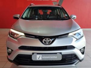 Toyota RAV4 2.0 GX auto - Image 2