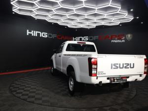 Isuzu D-Max 250 Fleetside safety - Image 4