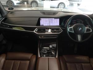 BMW X7 M50d - Image 20