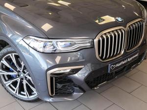 BMW X7 M50d - Image 2