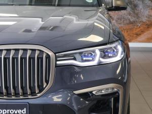 BMW X7 M50d - Image 7