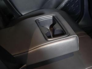 Toyota RAV4 2.0 VX - Image 23