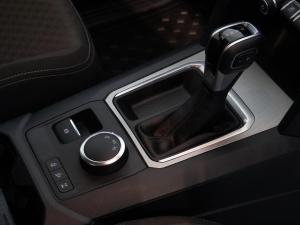 Volkswagen Amarok 2.0TDI double cab Life 4Motion auto - Image 24