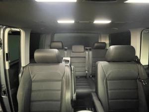 Volkswagen Caravelle 2.0BiTDI Highline 4Motion - Image 6