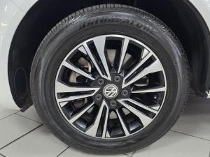 Volkswagen Caravelle 2.0BiTDI Highline 4Motion - Image 3