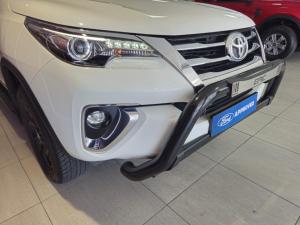 Toyota Fortuner 2.8GD-6 Epic Black - Image 2