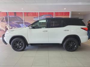 Toyota Fortuner 2.8GD-6 Epic Black - Image 3