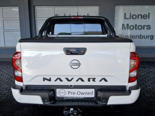 Nissan Navara 2.5DDTi double cab LE Plus
