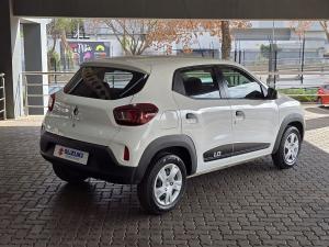 Renault Kwid 1.0 Zen - Image 6
