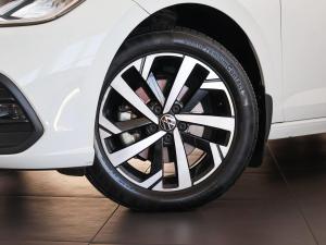 Volkswagen Polo hatch 1.0TSI 85kW Life - Image 3