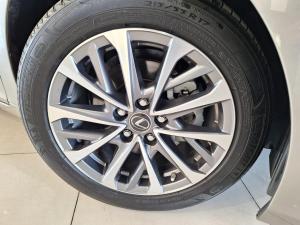 Lexus ES 250 EX - Image 19