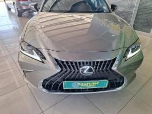 Lexus ES 250 EX - Image 4