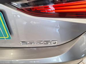 Lexus ES 250 EX - Image 7