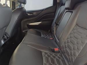 Nissan Navara 2.5DDTi double cab LE Plus - Image 19