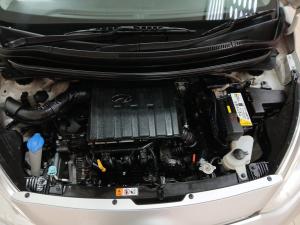 Hyundai Grand i10 1.2 Fluid auto - Image 13