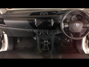 Toyota Hilux 2.0 single cab S (aircon) - Image 6